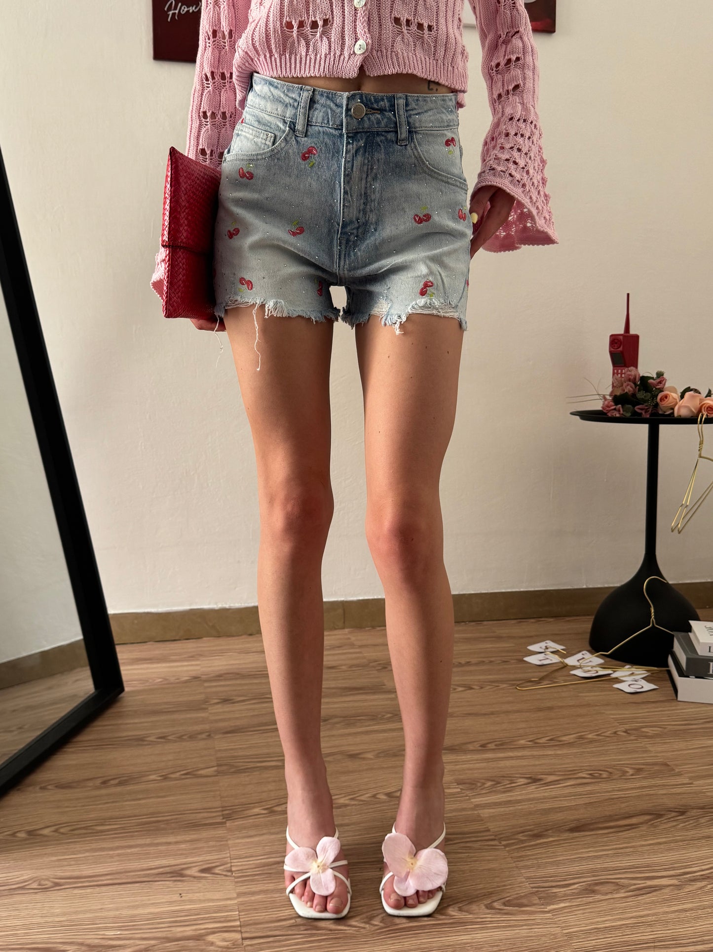 SHORT CHERRY