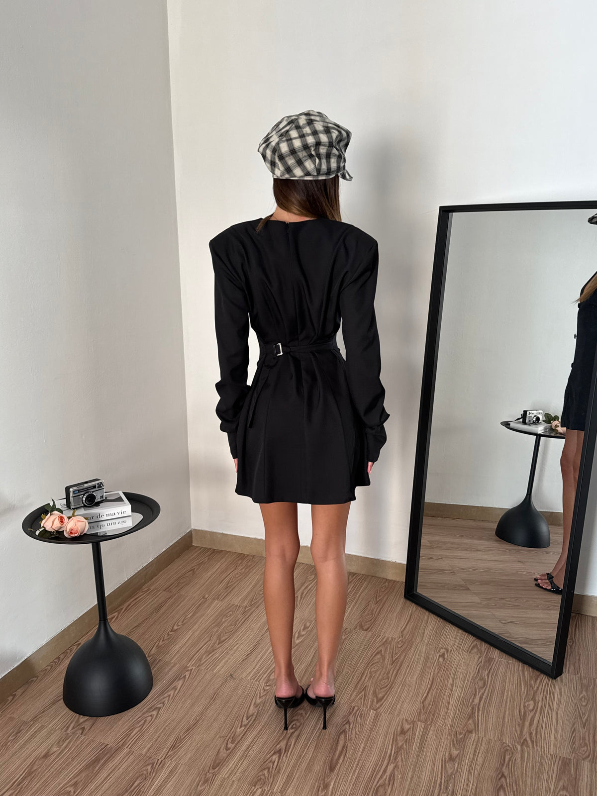 DRESS STRANGER